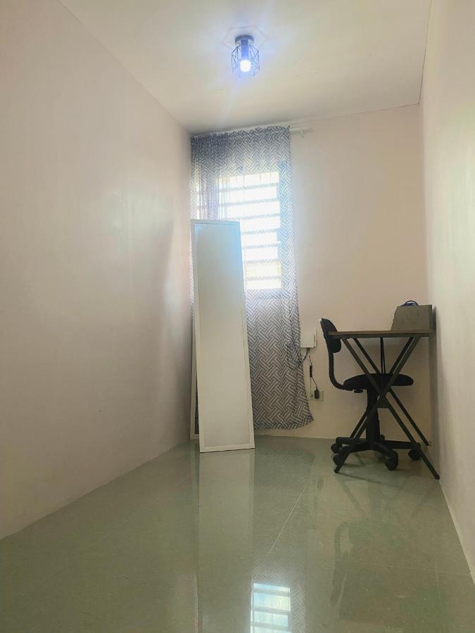 2 Bedroom Townhouse In Bacolod City Exterior photo
